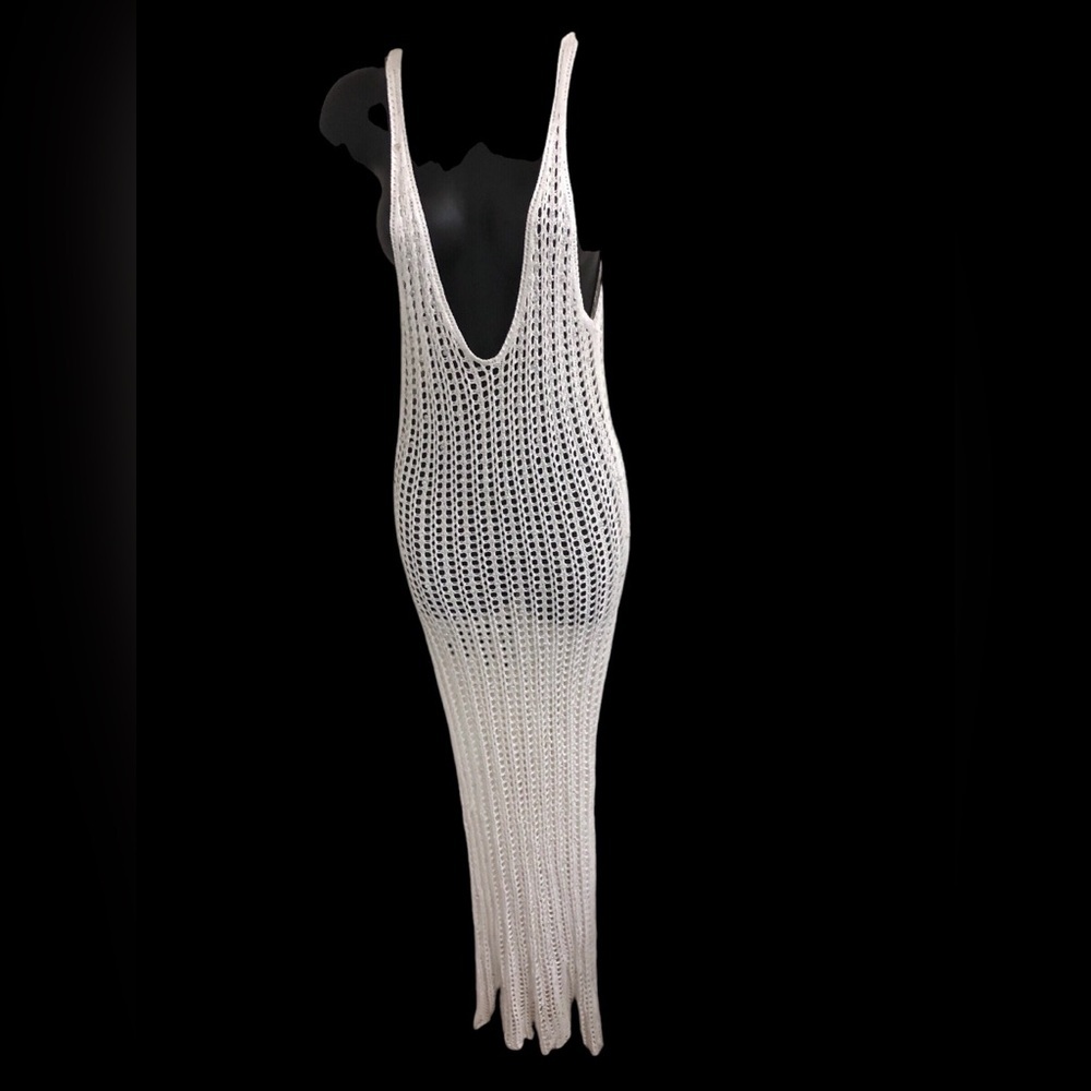 Simply stunning pearl studded‎ plunge front cream net crochet dress size large